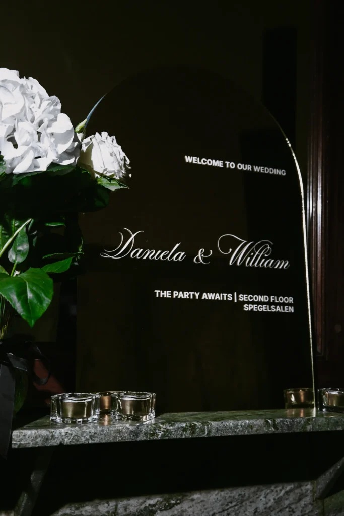 Bröllop i spegelsalen på Berns hotel